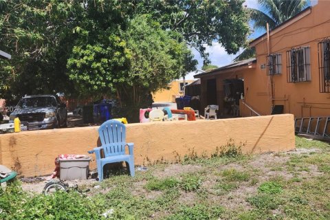 Propiedad comercial en venta en Miami, Florida, 221.11 m2 № 1995379 - foto 9