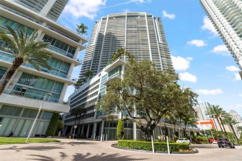 Condominio en venta en Miami, Florida, 2 dormitorios, 108.88 m2 № 1936530 - foto 29