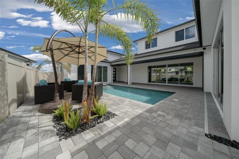 House in San Antonio, Florida 6 bedrooms, 318.84 sq.m. № 1628194 - photo 15