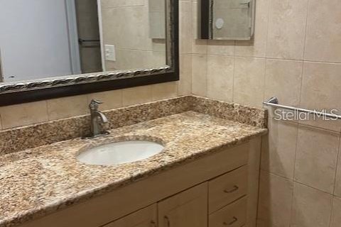 Condominio en alquiler en Tarpon Springs, Florida, 2 dormitorios, 96.15 m2 № 1854366 - foto 5