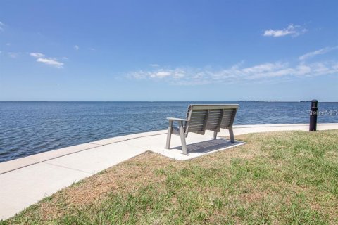 Condominio en alquiler en Tarpon Springs, Florida, 2 dormitorios, 96.15 m2 № 1854366 - foto 13