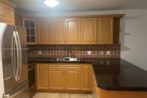 Таунхаус в Майами, Флорида 2 спальни, 111.48м2 № 1999918