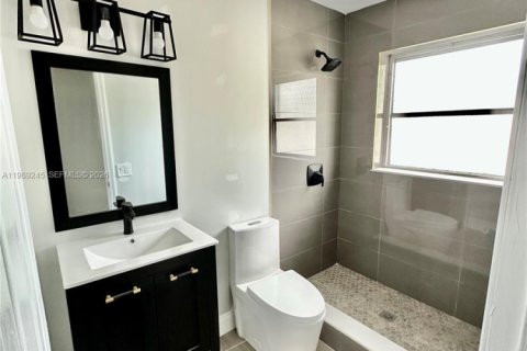 Casa en alquiler en Pompano Beach, Florida, 3 dormitorios, 104.33 m2 № 2051624 - foto 5