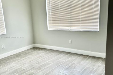 Casa en alquiler en Pompano Beach, Florida, 3 dormitorios, 104.33 m2 № 2051624 - foto 7