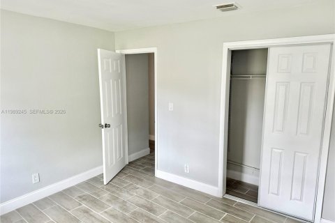 Casa en alquiler en Pompano Beach, Florida, 3 dormitorios, 104.33 m2 № 2051624 - foto 8