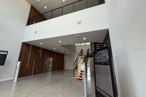 Propiedad comercial en alquiler en Ocoee, Florida, 61.97 m2 № 1906132 - foto 2