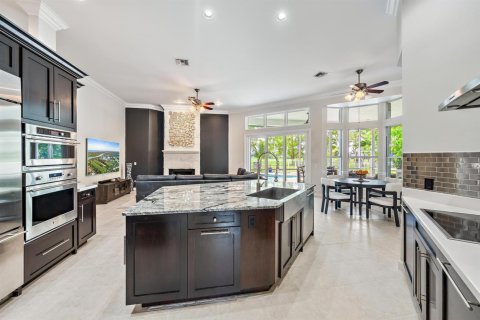 Villa ou maison à vendre à Palm Beach Gardens, Floride: 5 chambres, 381.83 m2 № 2241946 - photo 9
