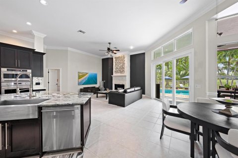 Villa ou maison à vendre à Palm Beach Gardens, Floride: 5 chambres, 381.83 m2 № 2241946 - photo 17