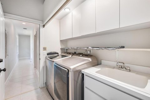 Villa ou maison à vendre à Palm Beach Gardens, Floride: 5 chambres, 381.83 m2 № 2241946 - photo 25