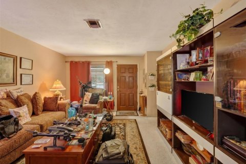 House in Miami, Florida 3 bedrooms, 153.01 sq.m. № 2179504 - photo 5