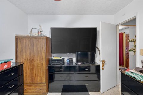 House in Miami, Florida 3 bedrooms, 153.01 sq.m. № 2179504 - photo 16
