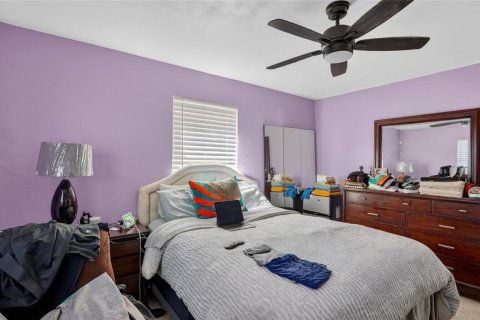 House in Miami, Florida 3 bedrooms, 153.01 sq.m. № 2179504 - photo 18