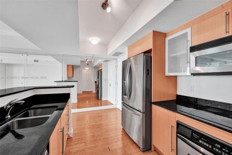 Condominio en venta en Miami, Florida, 2 dormitorios, 113.99 m2 № 1859870 - foto 28