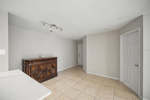 Copropriété à vendre à Orlando, Floride: 4 chambres, 122.91 m2 № 2131975 - photo 10