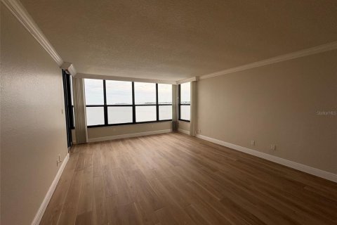Condo in Dunedin, Florida, 2 bedrooms  № 2280174 - photo 19