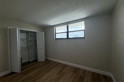 Condo in Dunedin, Florida, 2 bedrooms  № 2280174 - photo 24