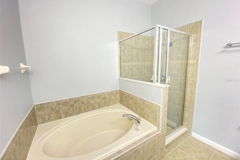 Adosado en alquiler en Orlando, Florida, 5 dormitorios, 183.3 m2 № 1808362 - foto 6