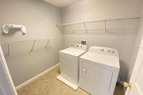 Adosado en alquiler en Orlando, Florida, 5 dormitorios, 183.3 m2 № 1808362 - foto 17