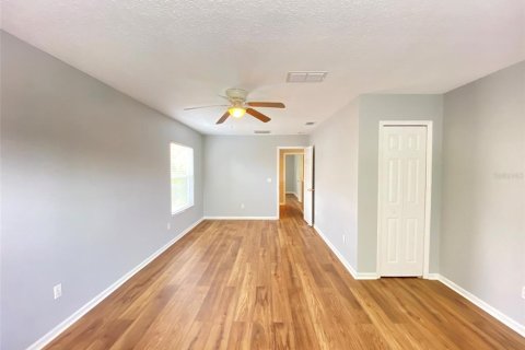 Adosado en alquiler en Orlando, Florida, 5 dormitorios, 183.3 m2 № 1808362 - foto 9