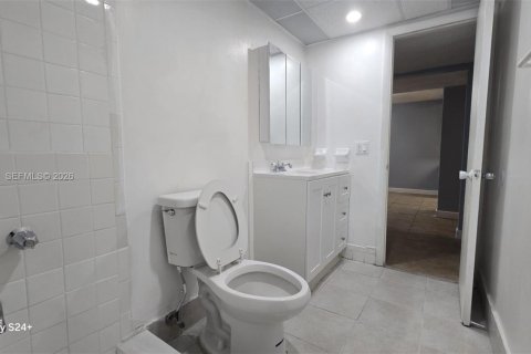 Condominio en venta en Hialeah Gardens, Florida, 2 dormitorios, 89.19 m2 № 2090332 - foto 17