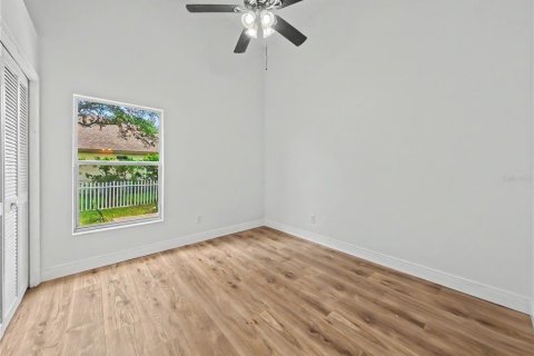 House in Orlando, Florida 4 bedrooms, 180.42 sq.m. № 2231551 - photo 22