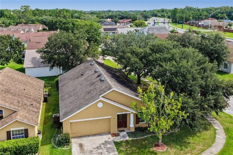 House in Orlando, Florida 4 bedrooms, 180.42 sq.m. № 2231551 - photo 29