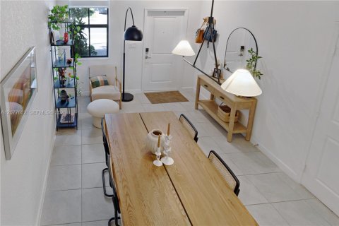 Adosado en venta en Homestead, Florida, 3 dormitorios, 157.47 m2 № 2320317 - foto 13