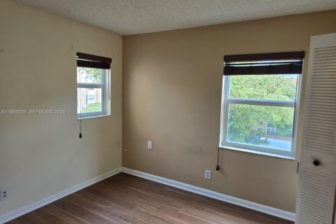 Condominio en venta en Sunrise, Florida, 2 dormitorios, 78.97 m2 № 2048602 - foto 5