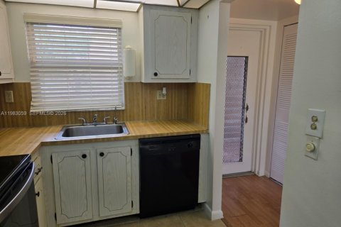 Condominio en venta en Sunrise, Florida, 2 dormitorios, 78.97 m2 № 2048602 - foto 24