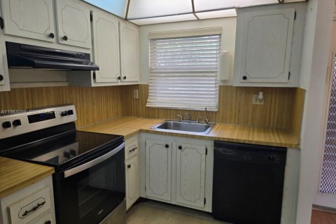 Condominio en venta en Sunrise, Florida, 2 dormitorios, 78.97 m2 № 2048602 - foto 23