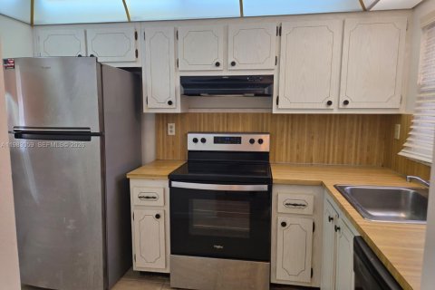 Condominio en venta en Sunrise, Florida, 2 dormitorios, 78.97 m2 № 2048602 - foto 4