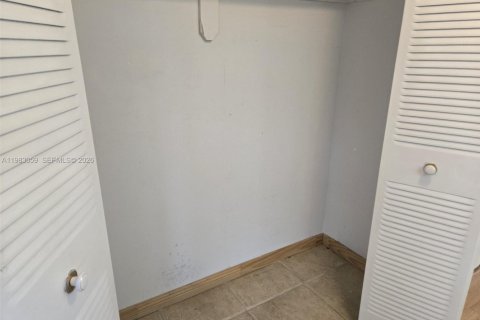 Condominio en venta en Sunrise, Florida, 2 dormitorios, 78.97 m2 № 2048602 - foto 15