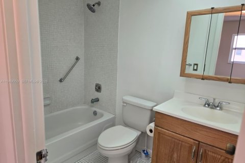 Condominio en venta en Sunrise, Florida, 2 dormitorios, 78.97 m2 № 2048602 - foto 9