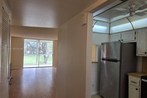 Condominio en venta en Sunrise, Florida, 2 dormitorios, 78.97 m2 № 2048602 - foto 16