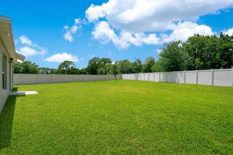 House in Tavares, Florida 3 bedrooms, 130.81 sq.m. № 1754779 - photo 24