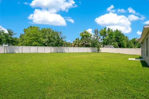 House in Tavares, Florida 3 bedrooms, 130.81 sq.m. № 1754779 - photo 23