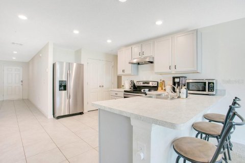 House in Tavares, Florida 3 bedrooms, 130.81 sq.m. № 1754779 - photo 11