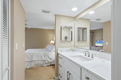 Купить кондоминиум в Сарасота, Флорида 7 комнат, 129.88м2, № 2147738 - фото 25