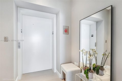 Condominio en venta en Miami Beach, Florida, 4 dormitorios, 295.99 m2 № 2077266 - foto 20