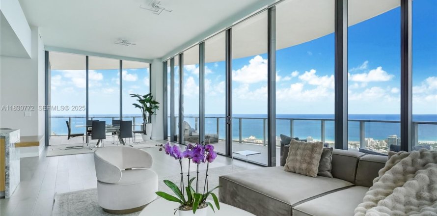Condominio en Miami Beach, Florida, 4 dormitorios № 2077266