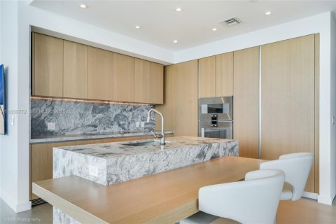 Condominio en venta en Miami Beach, Florida, 4 dormitorios, 295.99 m2 № 2077266 - foto 4