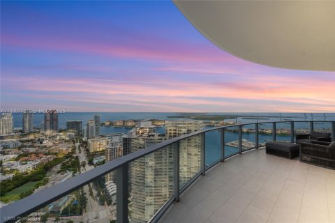 Condominio en venta en Miami Beach, Florida, 4 dormitorios, 295.99 m2 № 2077266 - foto 21