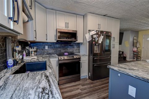 Villa ou maison à vendre à Clearwater, Floride: 5 chambres, 204.38 m2 № 1608485 - photo 10