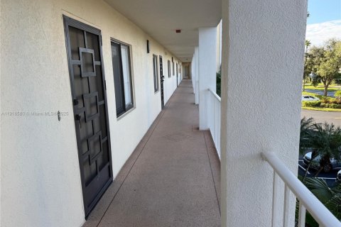 Condominio en alquiler en Delray Beach, Florida, 2 dormitorios, 114.27 m2 № 1973336 - foto 14