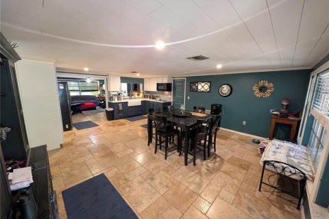 House in New Port Richey, Florida 2 bedrooms, 124.67 sq.m. № 2231435 - photo 20