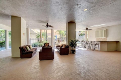 Condominio en venta en Boynton Beach, Florida, 2 dormitorios, 94.02 m2 № 1207604 - foto 1
