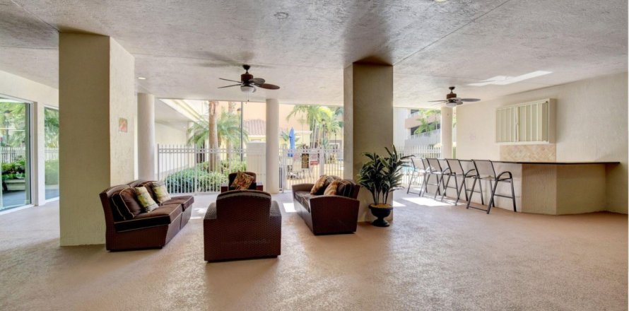 Condominio en Boynton Beach, Florida, 2 dormitorios № 1207604