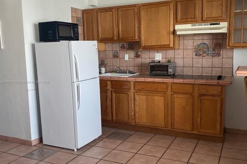 Снять в аренду кондоминиум в Майами-Бич, Флорида 39.95м2, № 1864093 - фото 5