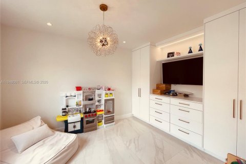 Villa ou maison à vendre à Miami, Floride: 5 chambres, 352.75 m2 № 2009029 - photo 28