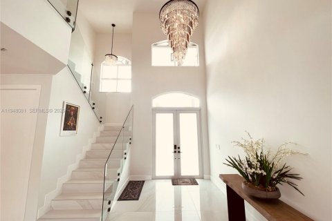 Villa ou maison à vendre à Miami, Floride: 5 chambres, 352.75 m2 № 2009029 - photo 3
